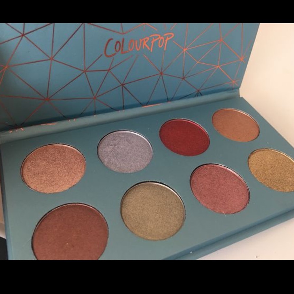 Colourpop semi precious palette
